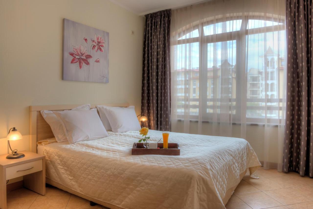 Royal Sun Apartments Солнечный берег Экстерьер фото