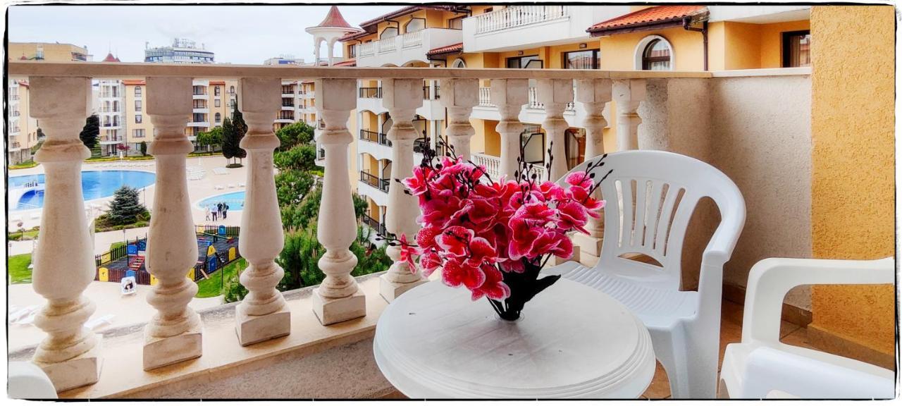 Royal Sun Apartments Солнечный берег Экстерьер фото