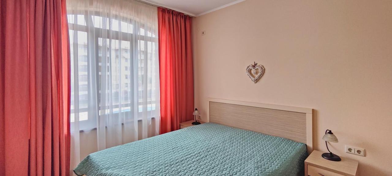 Royal Sun Apartments Солнечный берег Экстерьер фото